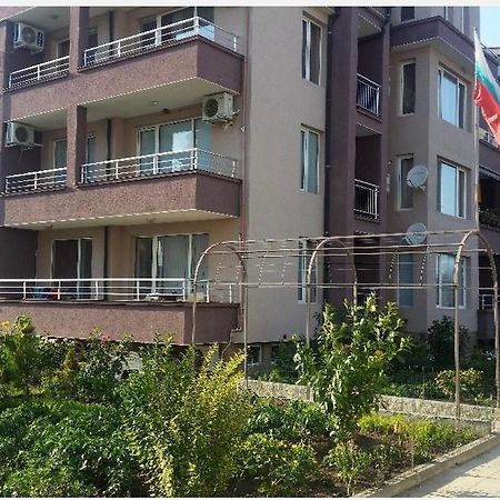 Dimitrov Apartments Burgas Bagian luar foto