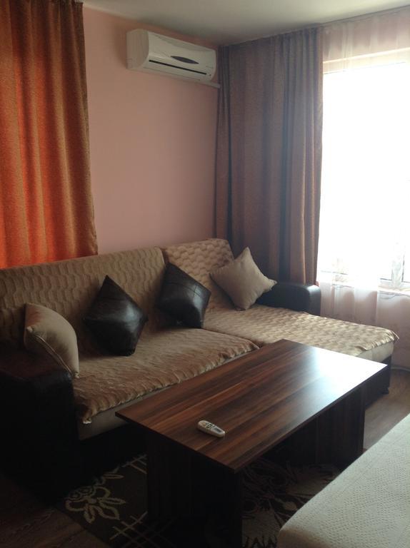 Dimitrov Apartments Burgas Bagian luar foto